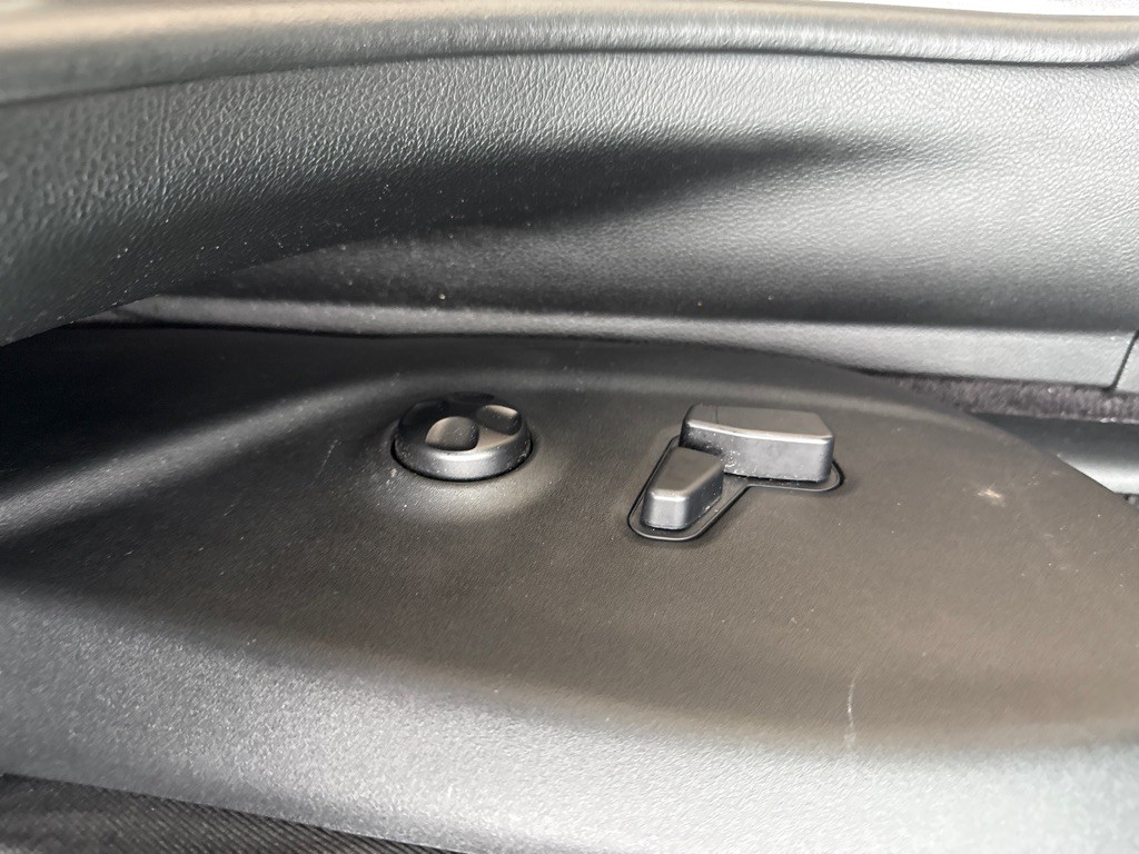 2018 Jeep Cherokee Image 19