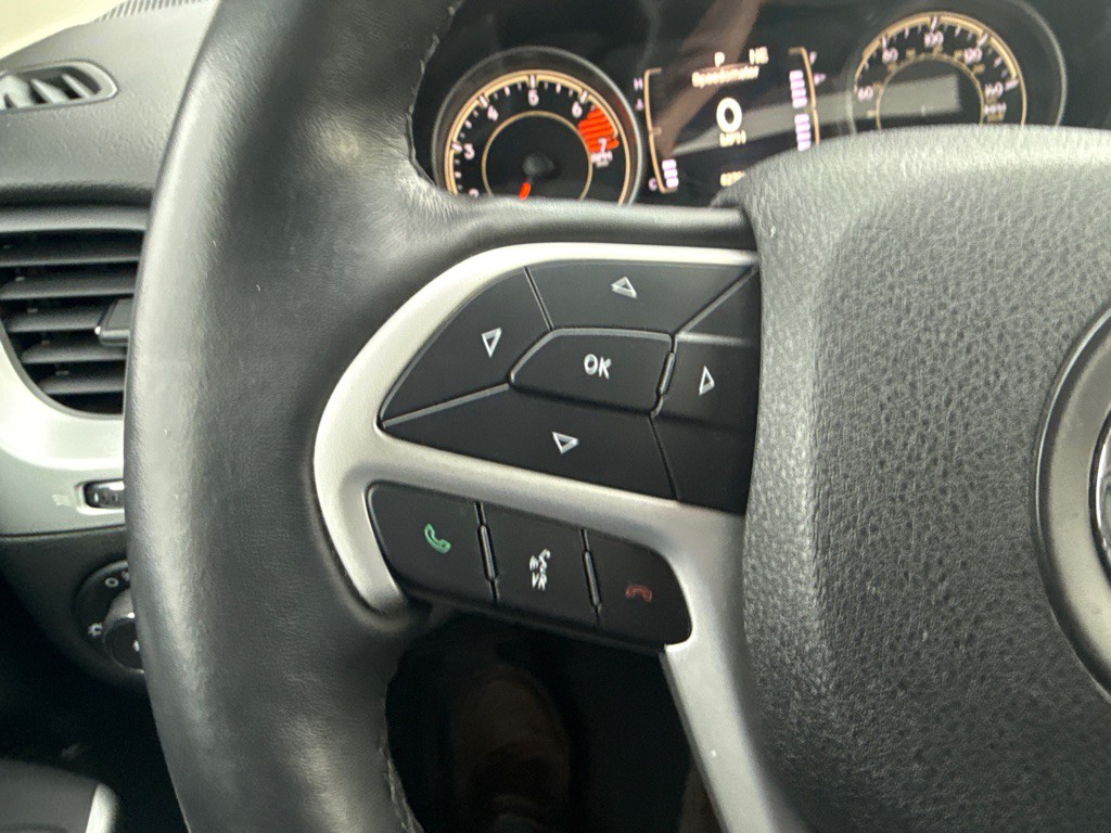 2018 Jeep Cherokee Image 24