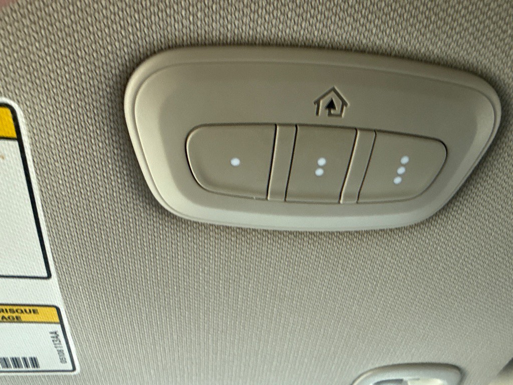 2018 Jeep Cherokee Image 32