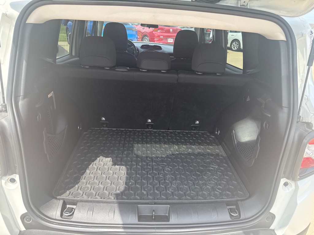 2018 Jeep Renegade Image 11