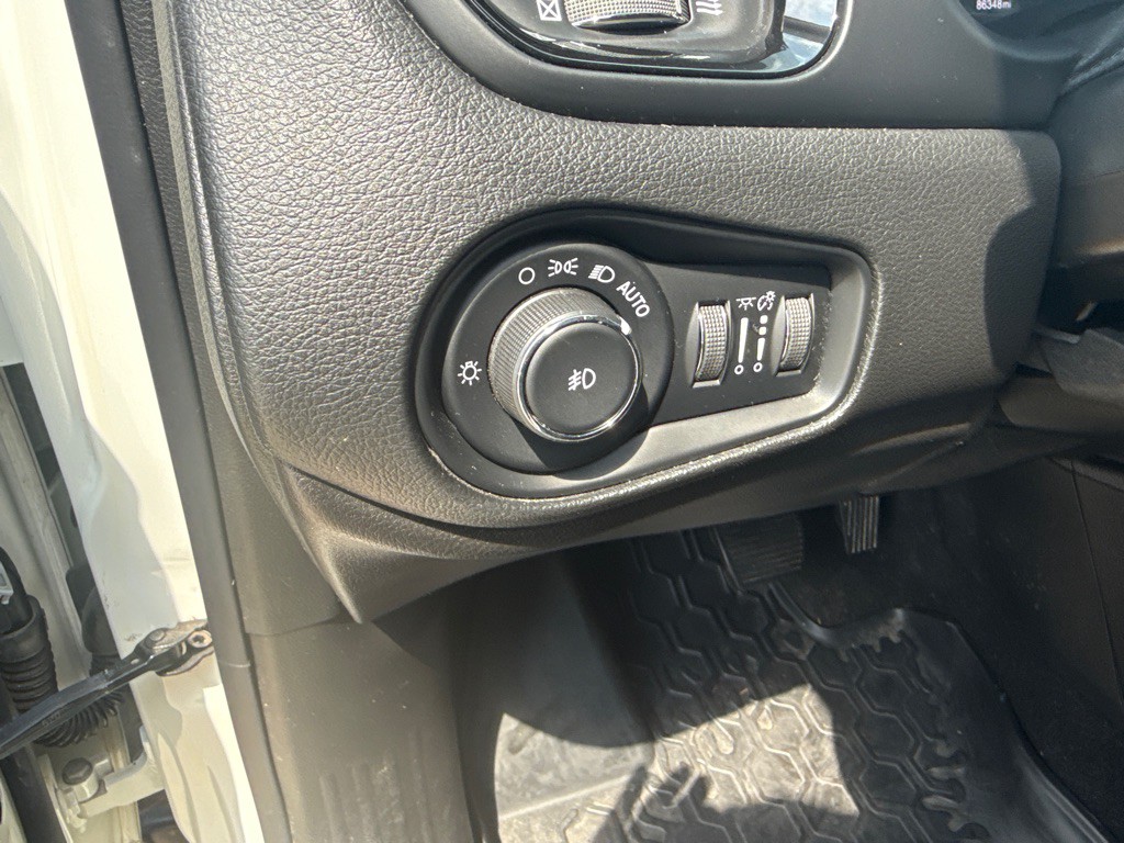 2018 Jeep Renegade Image 17