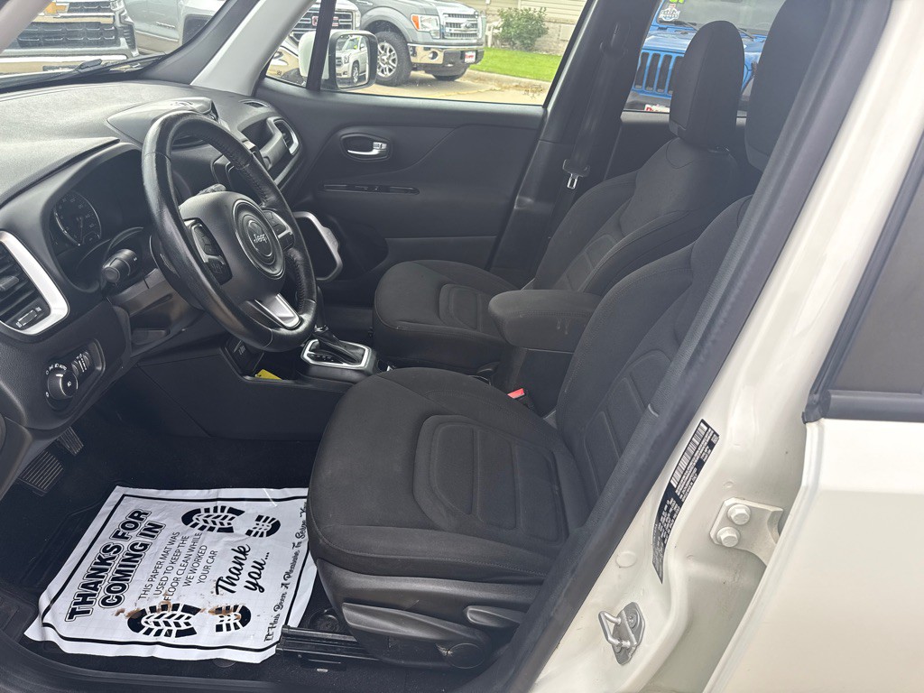 2019 Jeep Renegade Image 11