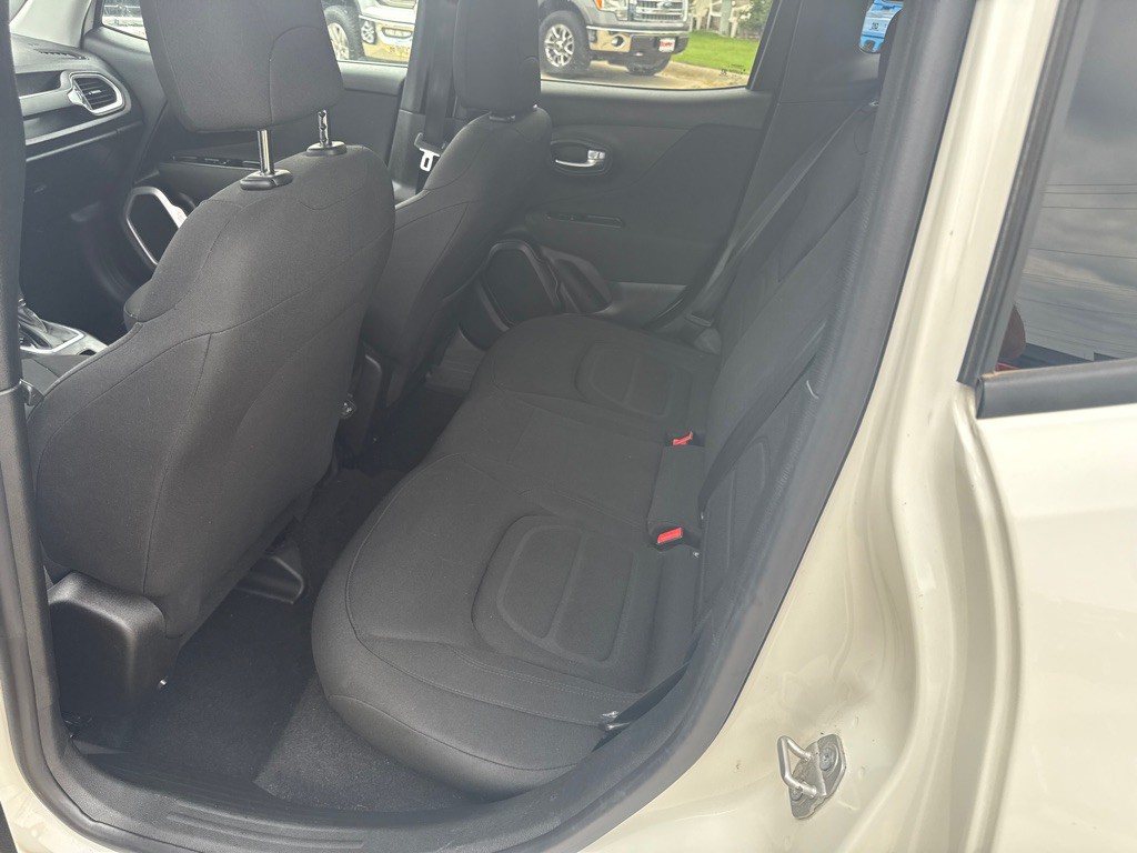 2019 Jeep Renegade Image 12