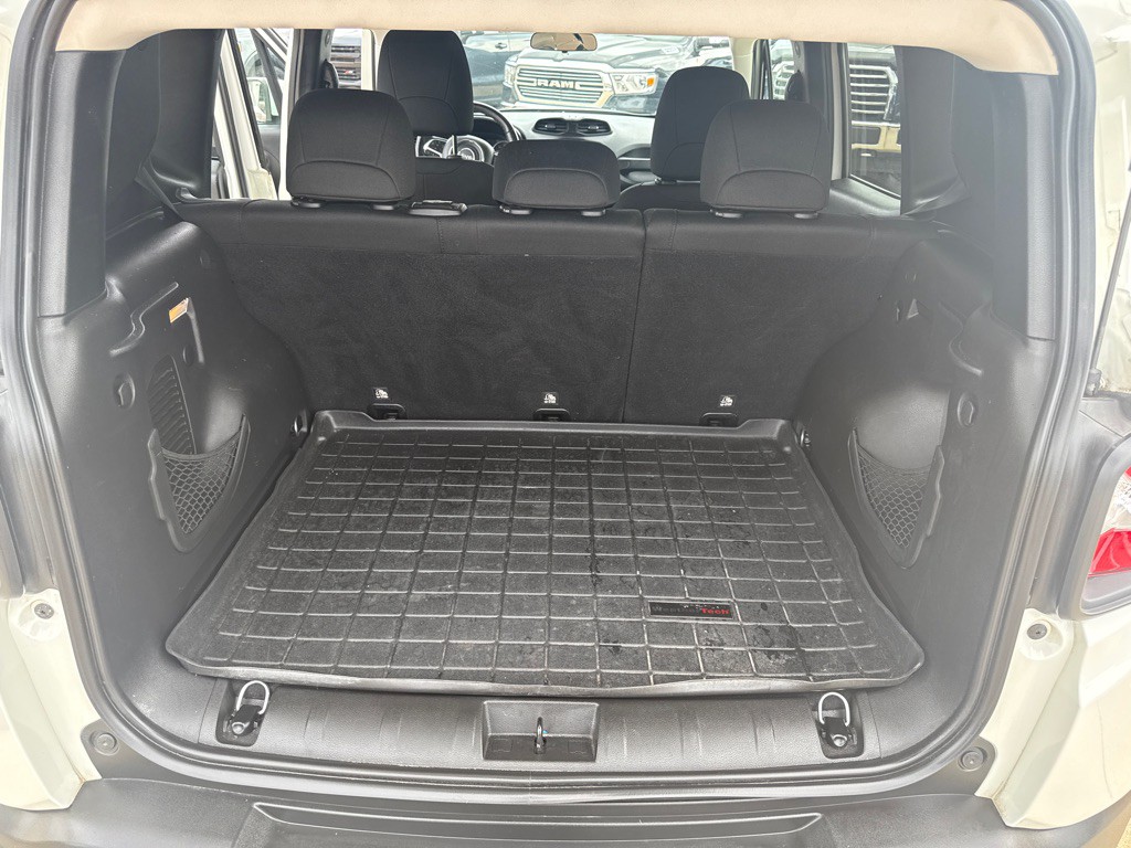 2019 Jeep Renegade Image 13