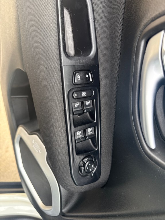 2019 Jeep Renegade Image 17