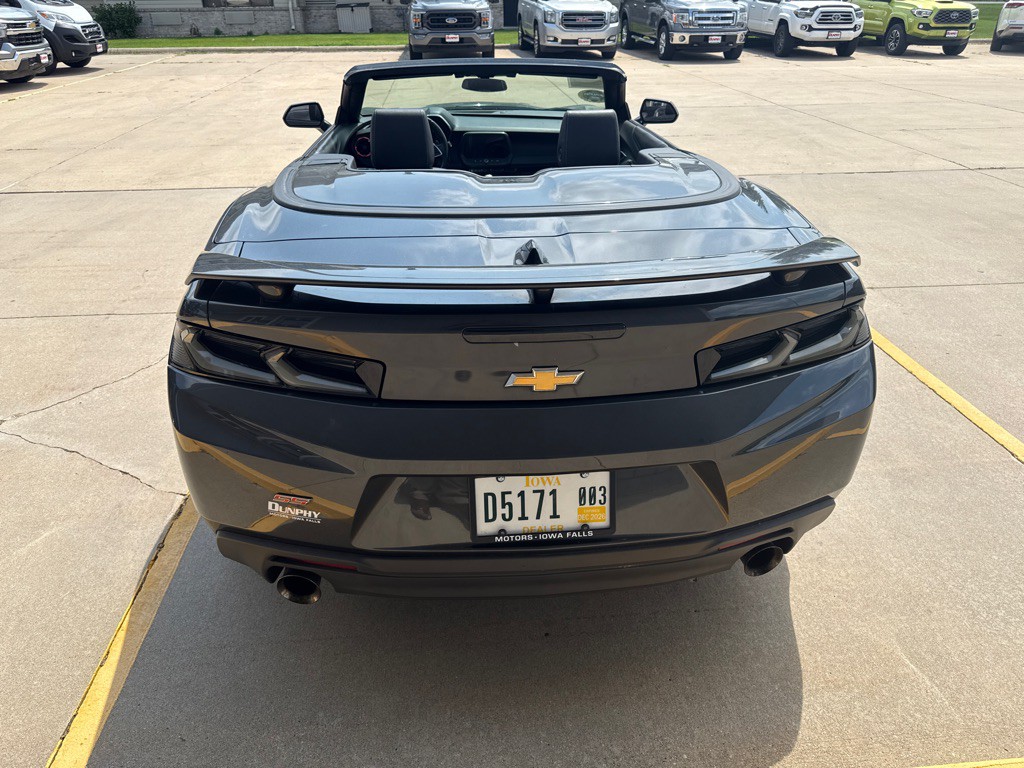 2017 Chevrolet Camaro Image 4