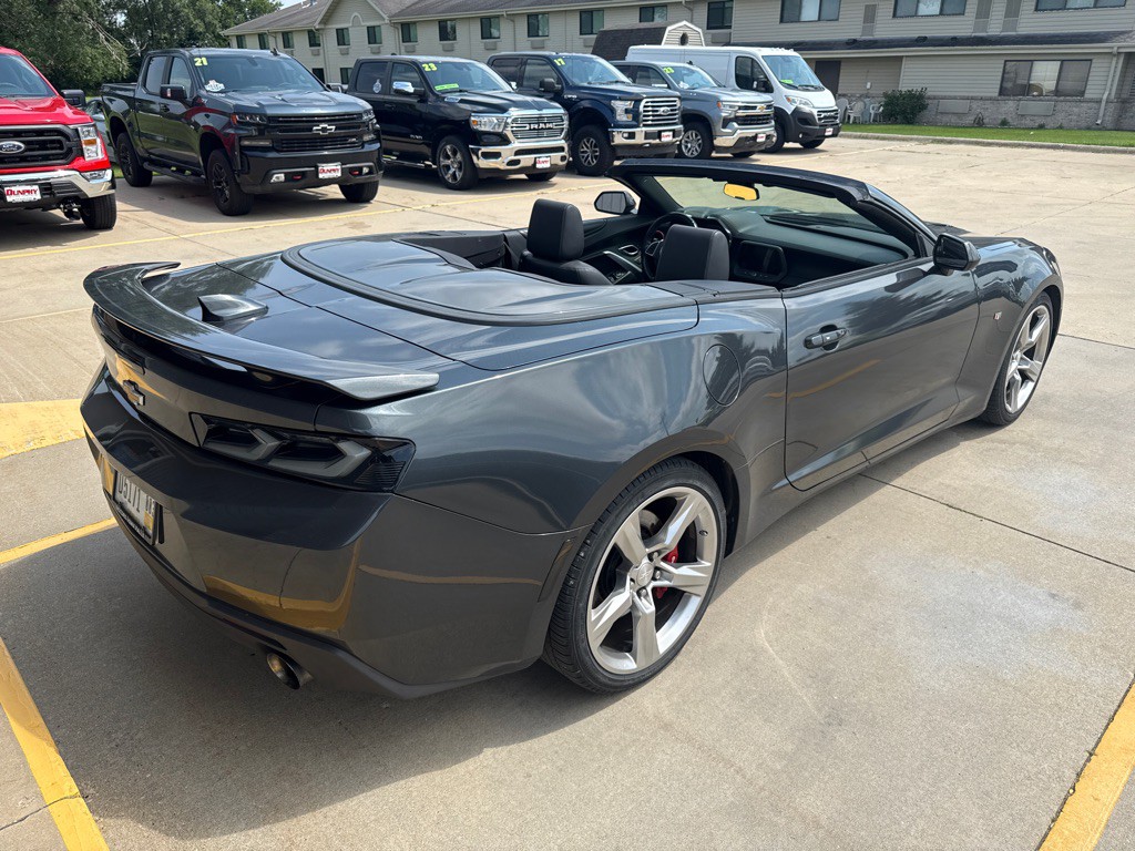 2017 Chevrolet Camaro Image 5