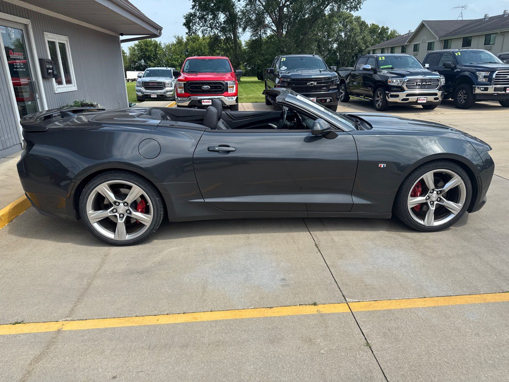 2017 Chevrolet Camaro Image 6