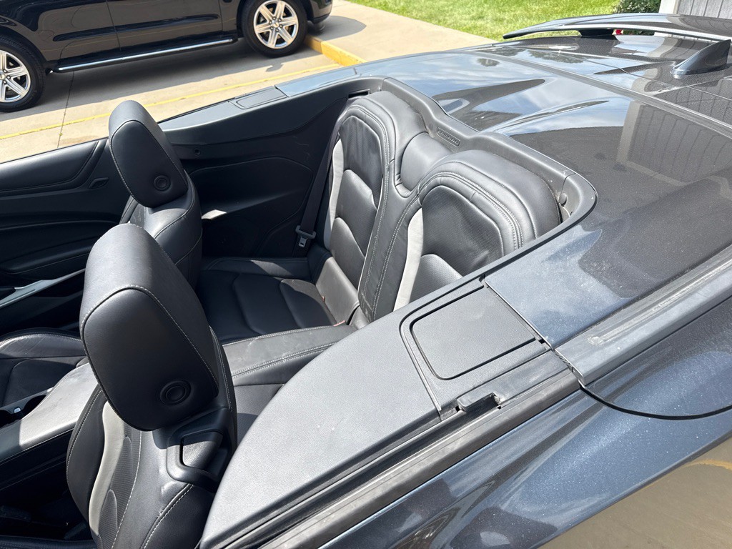 2017 Chevrolet Camaro Image 11