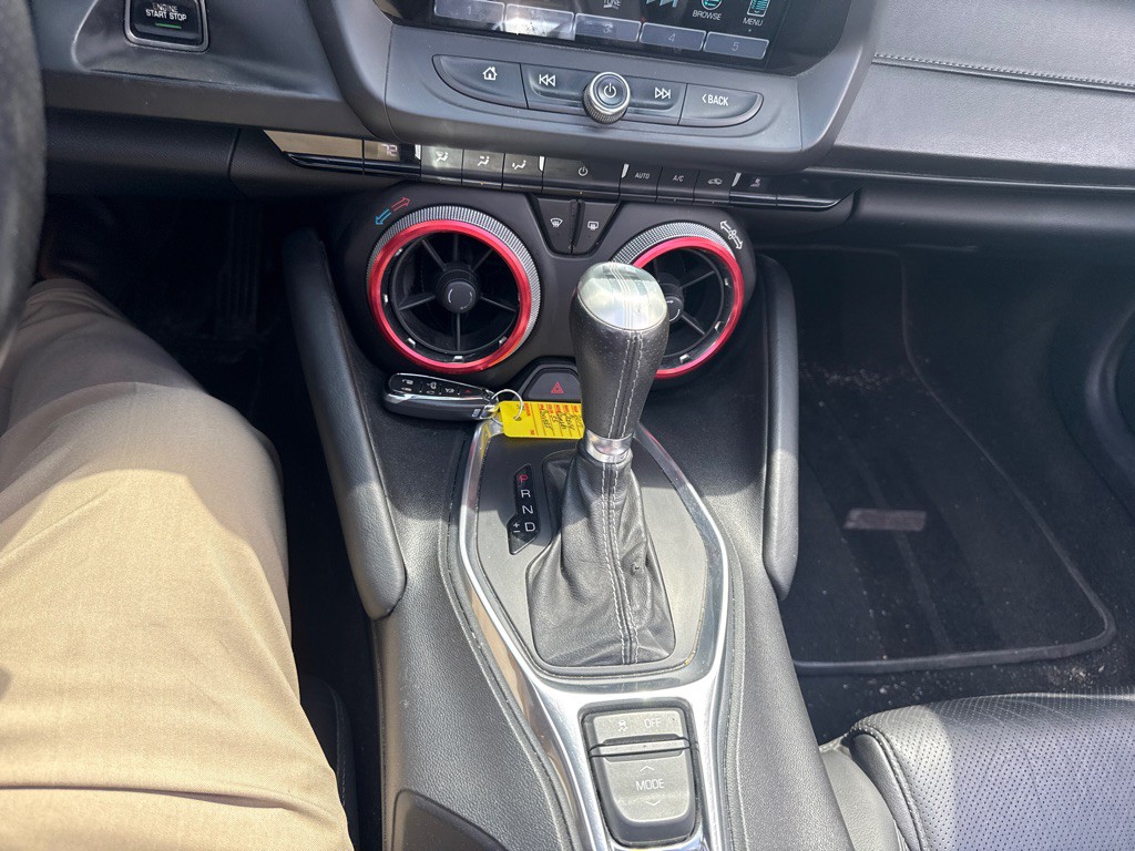 2017 Chevrolet Camaro Image 14
