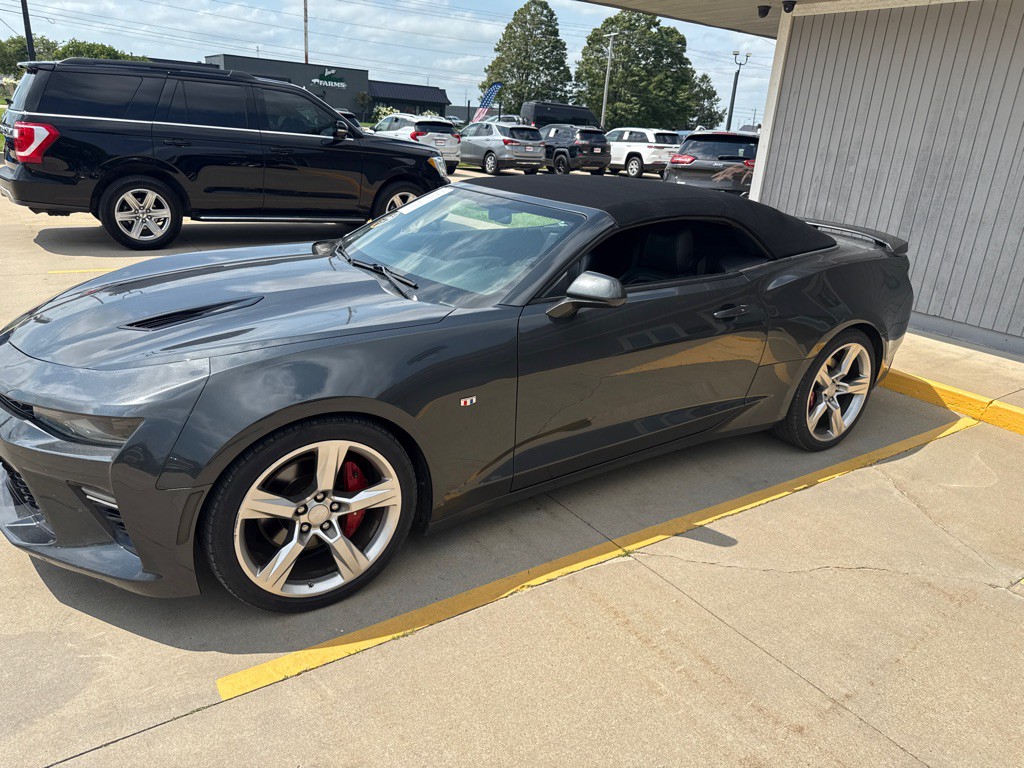 2017 Chevrolet Camaro Image 17