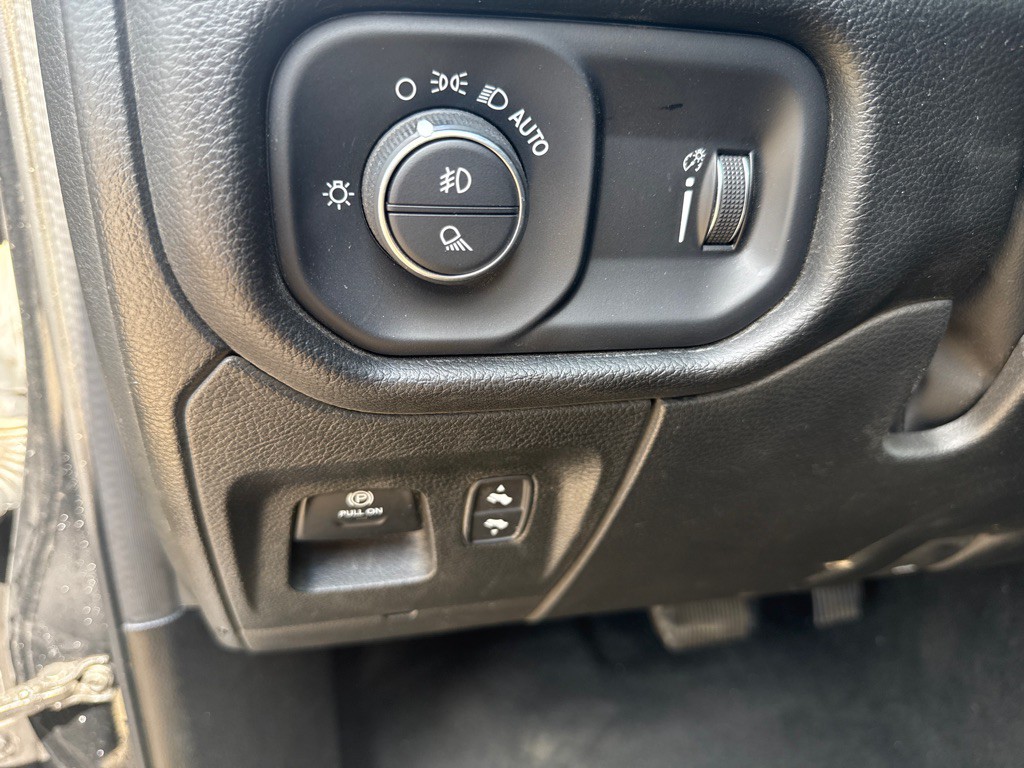 2023 RAM 1500 Image 27