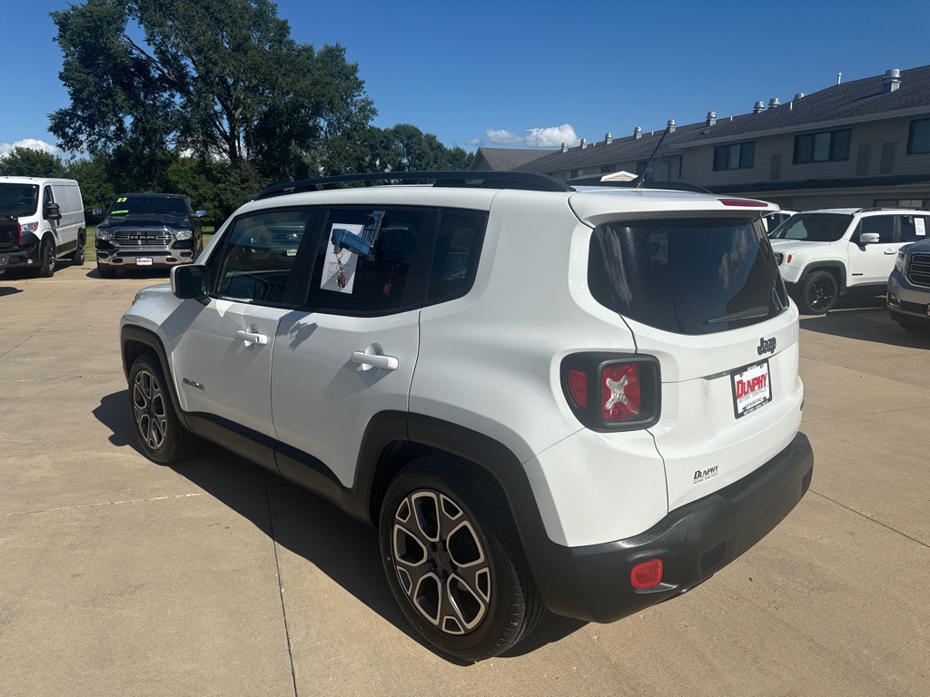 2015 Jeep Renegade Image 3