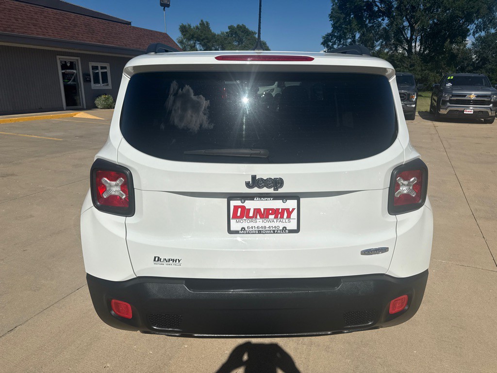 2015 Jeep Renegade Image 4