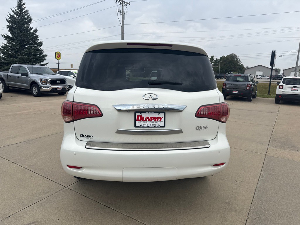 2012 INFINITI QX56 Image 4