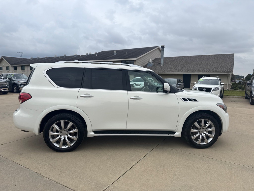 2012 INFINITI QX56 Image 6