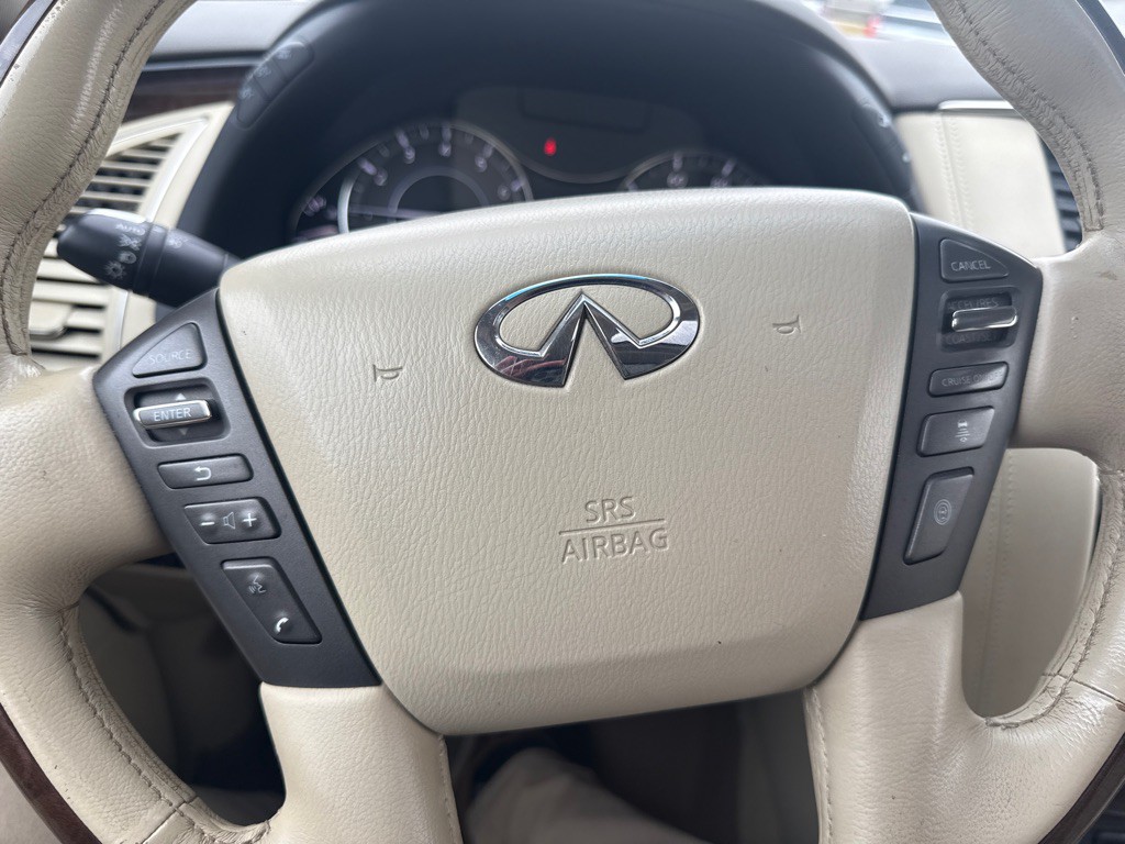 2012 INFINITI QX56 Image 27