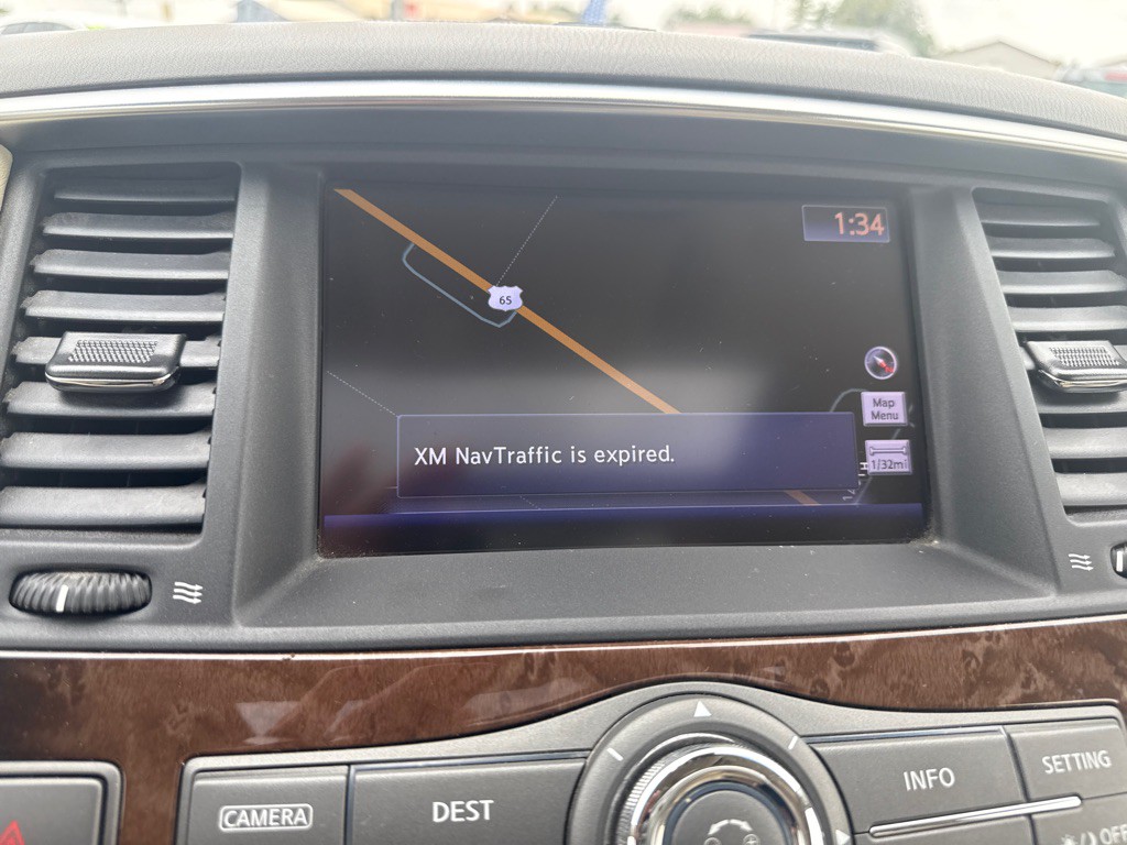 2012 INFINITI QX56 Image 30