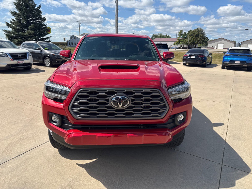 2021 Toyota Tacoma Image 8
