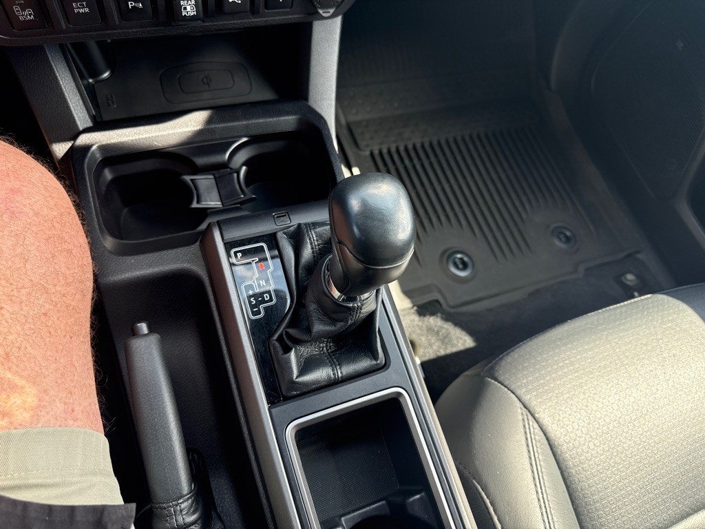 2021 Toyota Tacoma Image 38