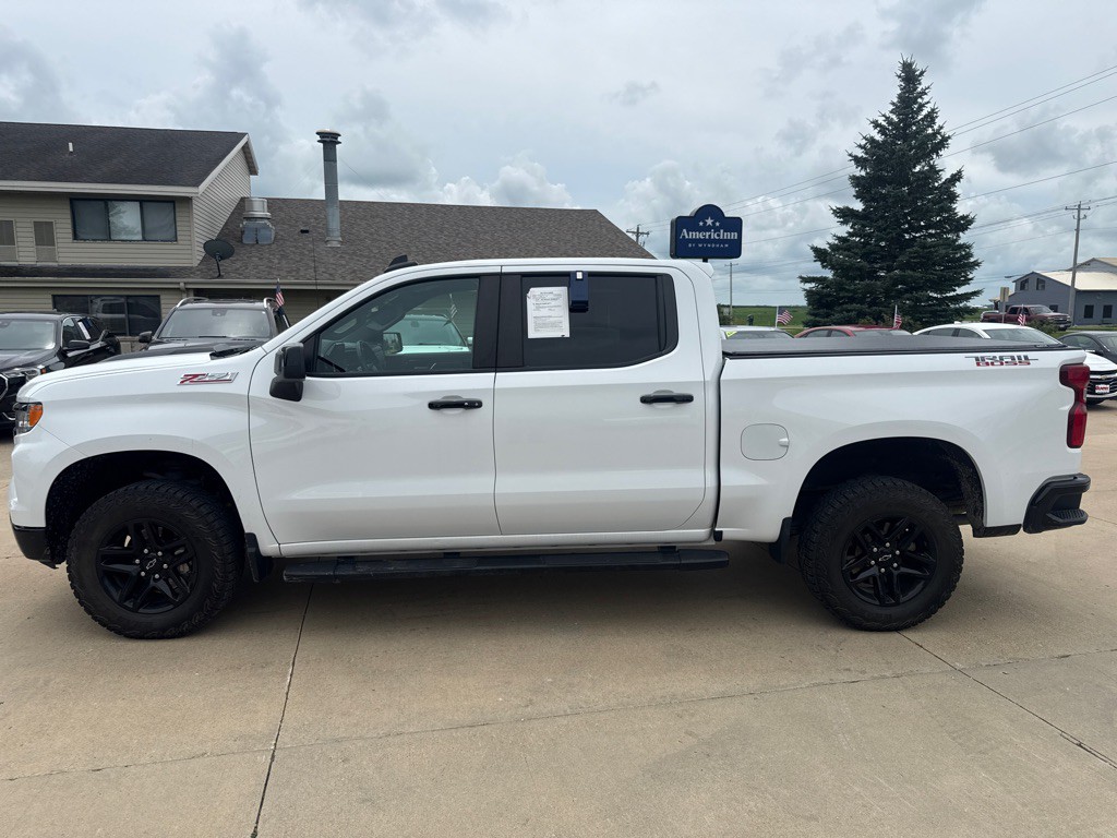 2023 Chevrolet Silverado 1500 Image 2