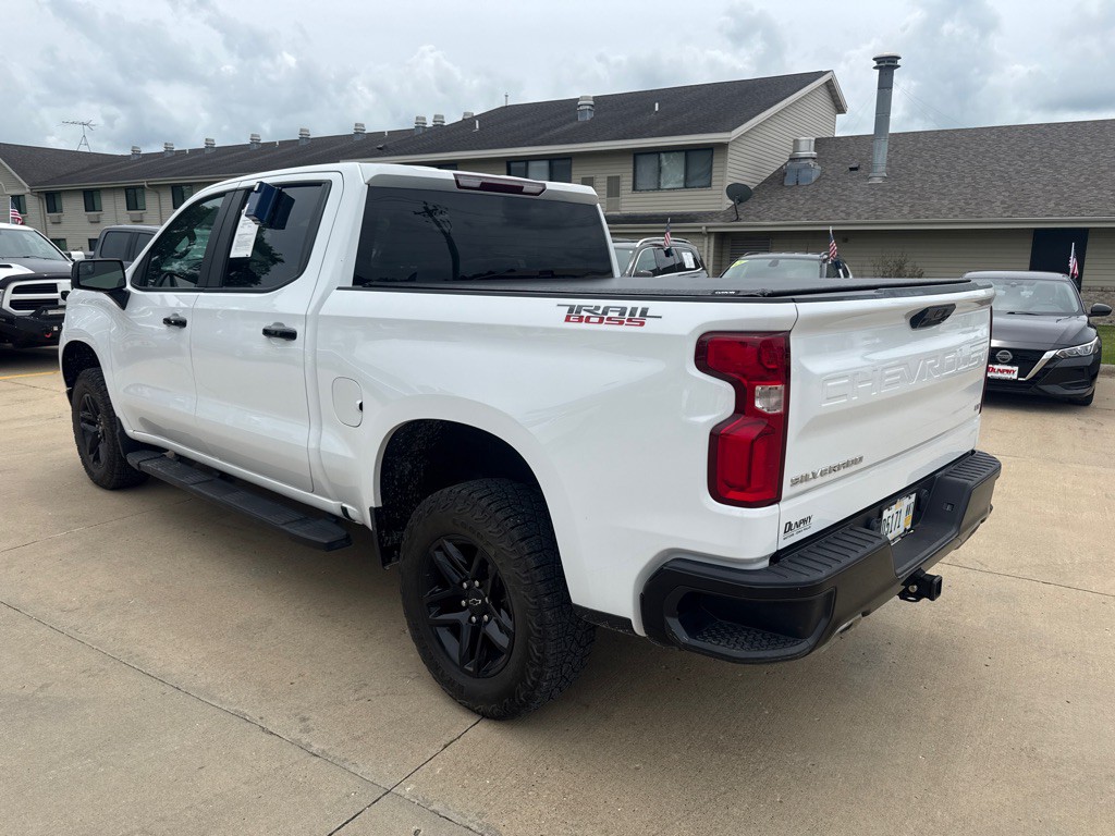 2023 Chevrolet Silverado 1500 Image 3