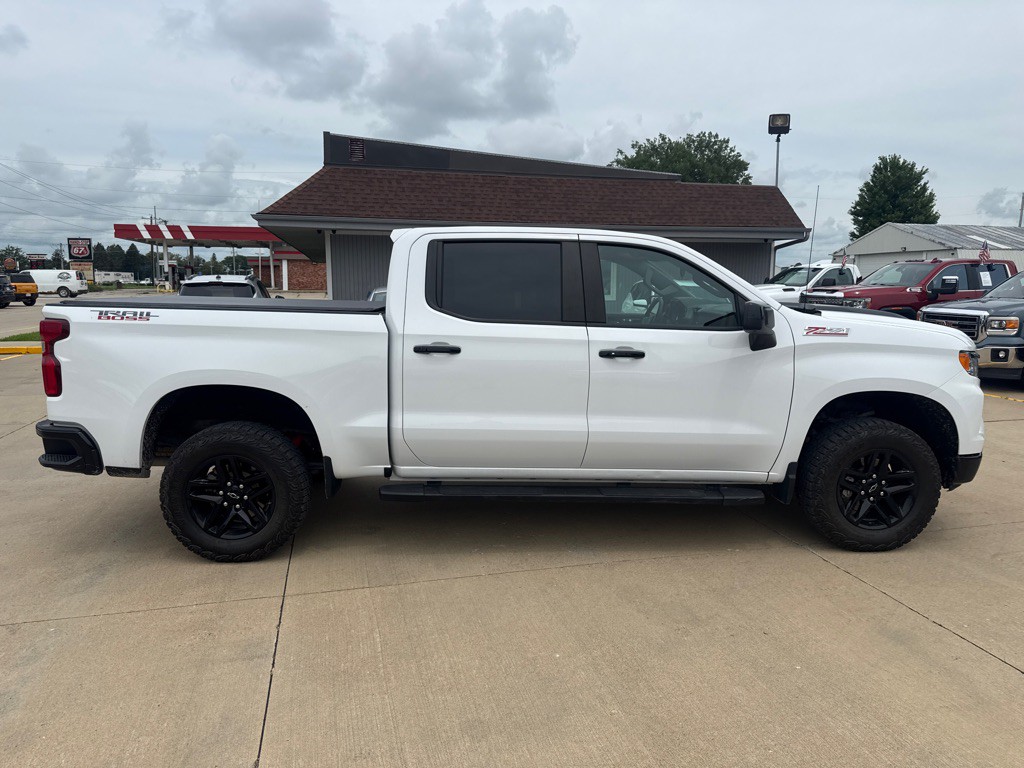 2023 Chevrolet Silverado 1500 Image 6