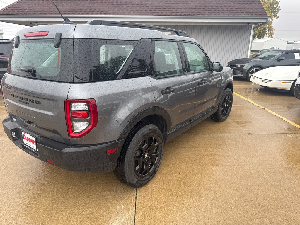2023 Ford Bronco Image 5