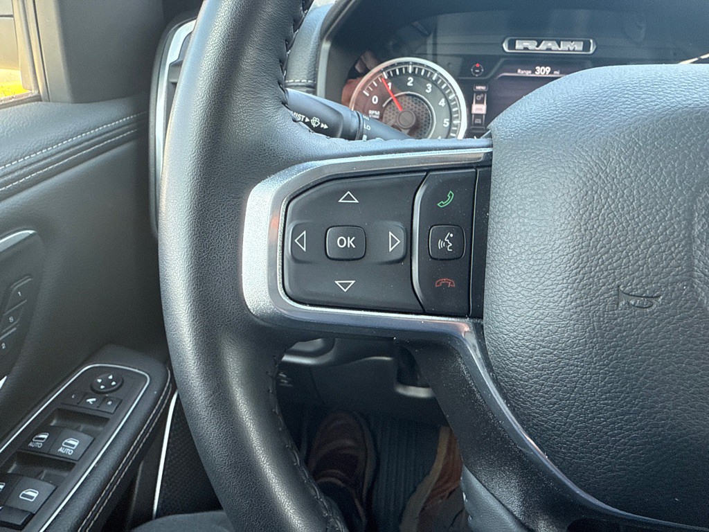 2023 RAM 1500 Image 24