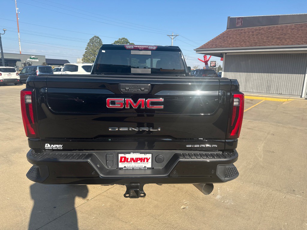 2024 GMC Sierra Image 4
