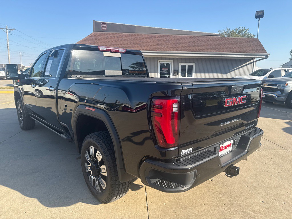 2024 GMC Sierra Image 5