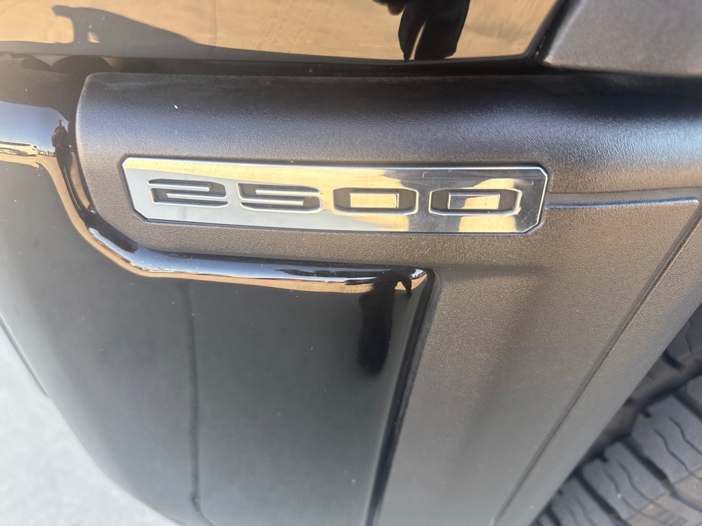 2024 GMC Sierra Image 10