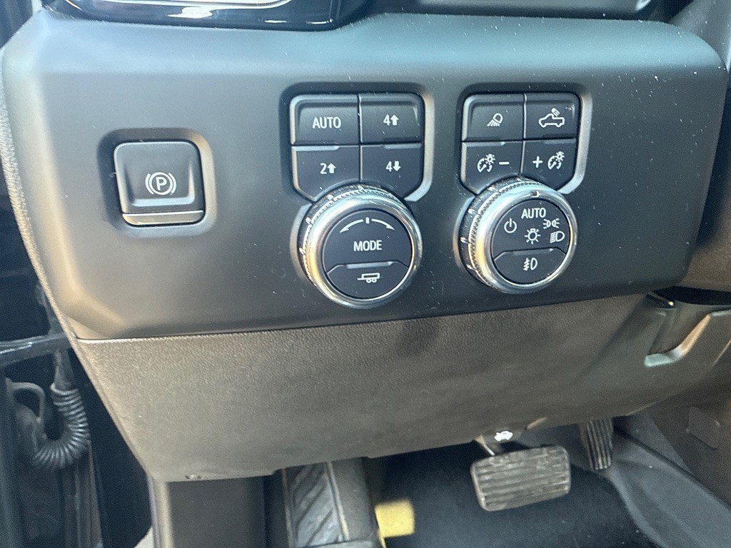 2024 GMC Sierra Image 32