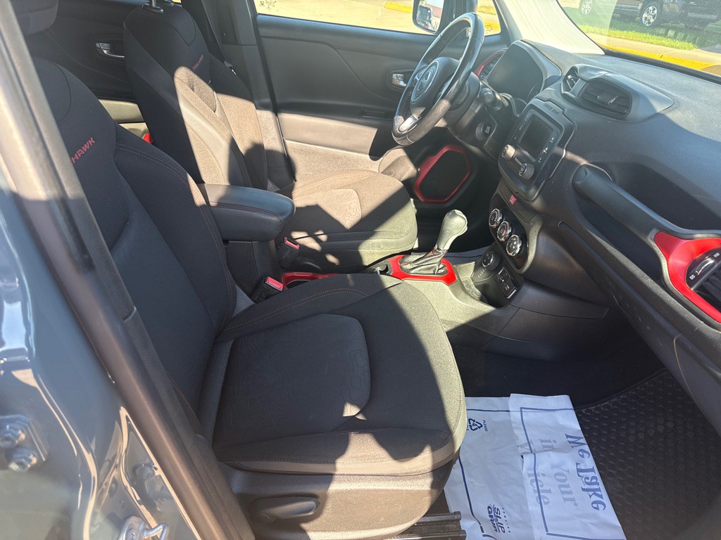 2016 Jeep Renegade Image 19
