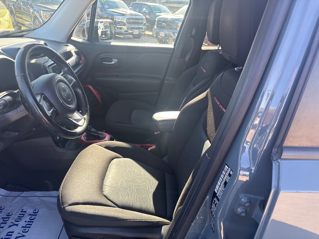 2016 Jeep Renegade Image 21