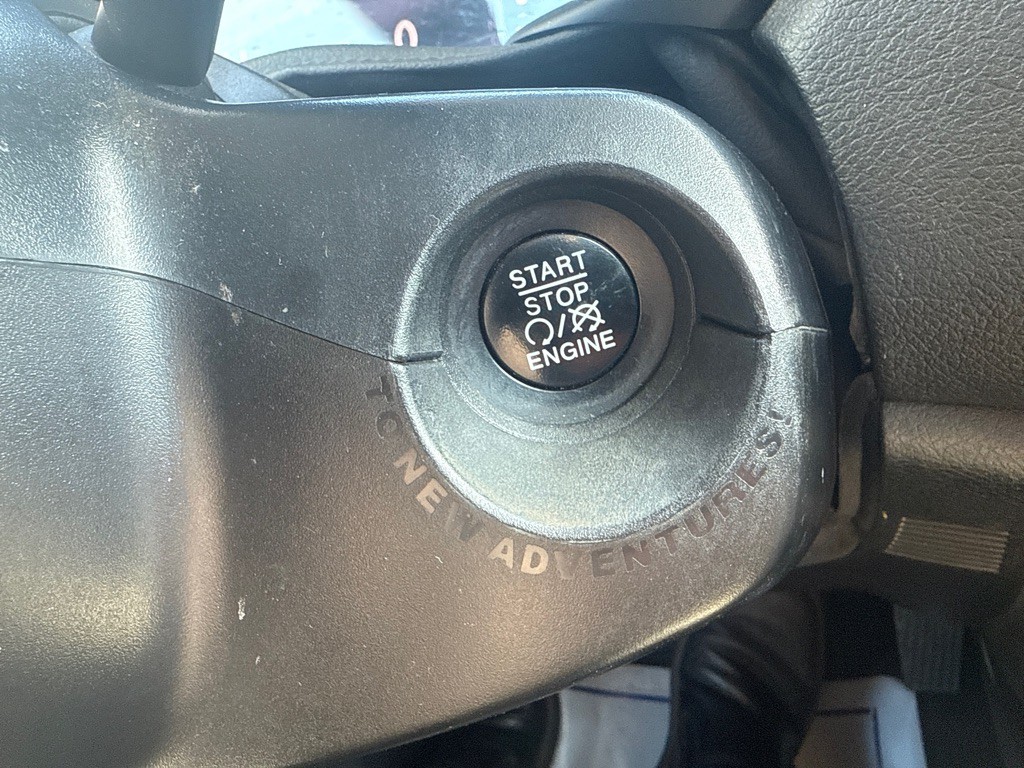 2016 Jeep Renegade Image 26