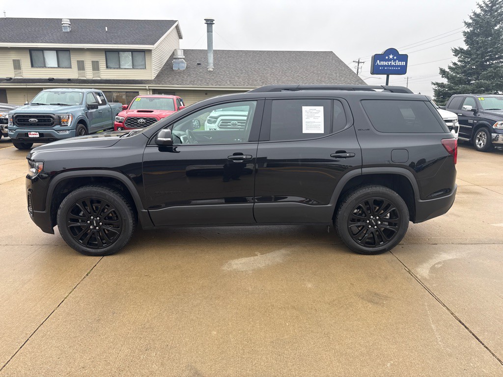2023 GMC Acadia Image 2