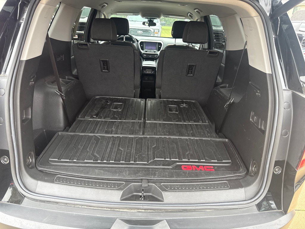 2023 GMC Acadia Image 11