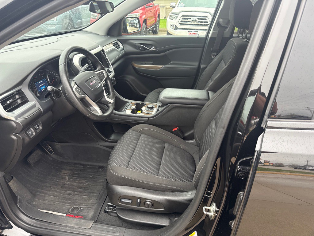 2023 GMC Acadia Image 19