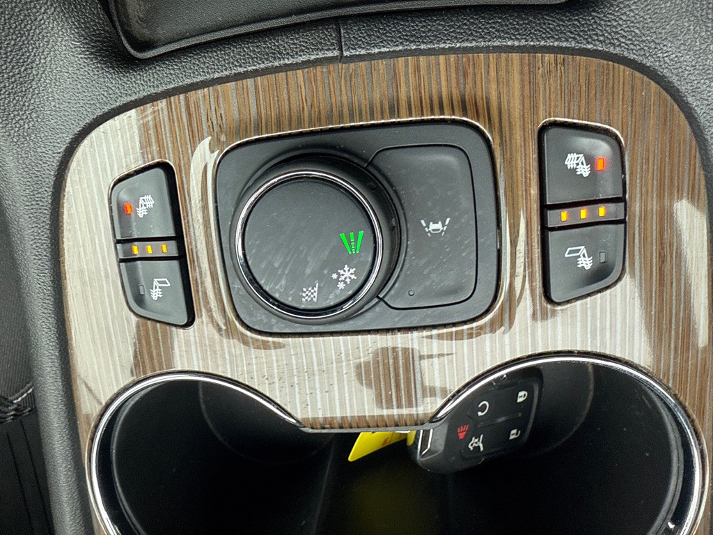 2023 GMC Acadia Image 30
