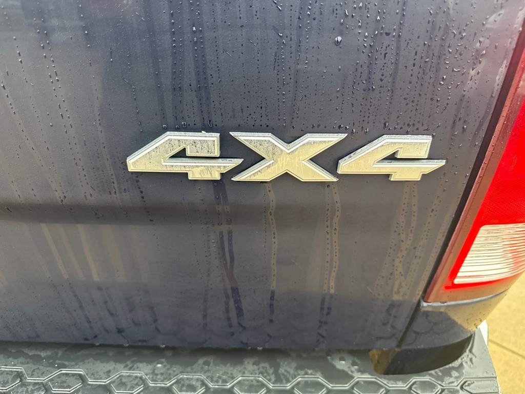 2016 RAM 1500 Image 16