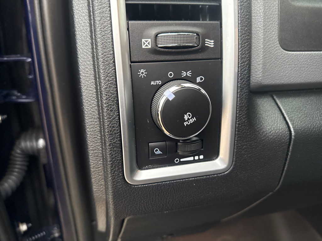 2016 RAM 1500 Image 25