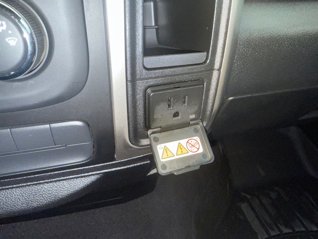 2016 RAM 1500 Image 33