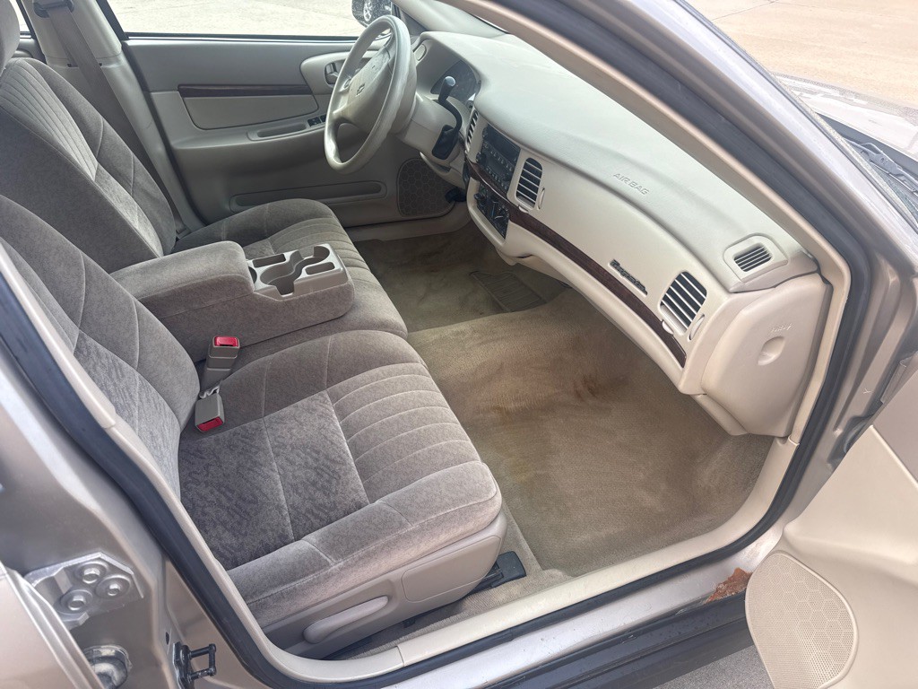 2003 Chevrolet Impala Image 15