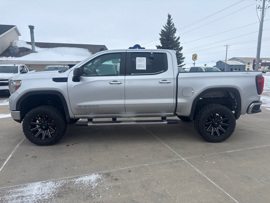 2020 GMC Sierra Image 2