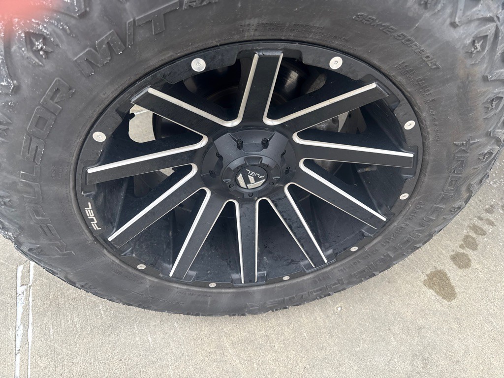 2020 GMC Sierra Image 9