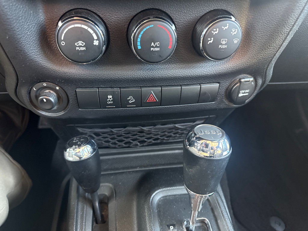 2017 Jeep Wrangler Unlimited Image 21