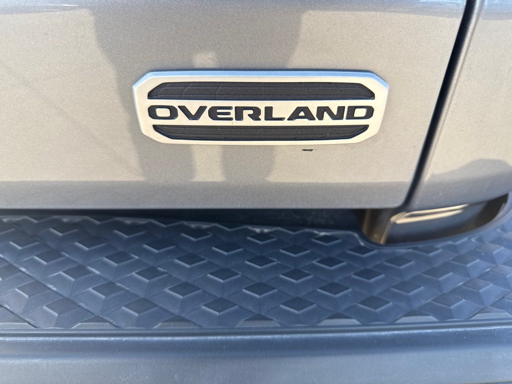 2021 Jeep Gladiator Image 15