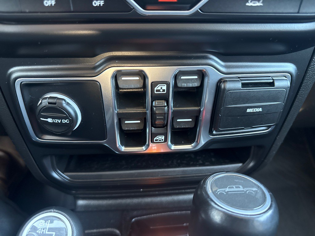 2021 Jeep Gladiator Image 26