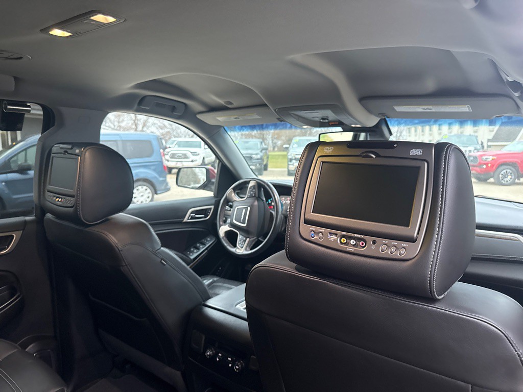 2018 GMC Yukon Image 16